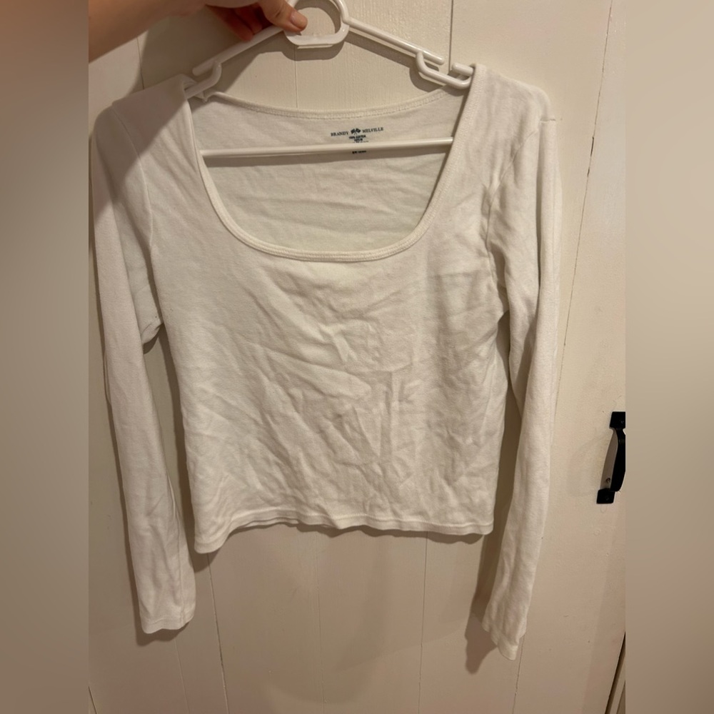 White long sleeve brandy melville crop top